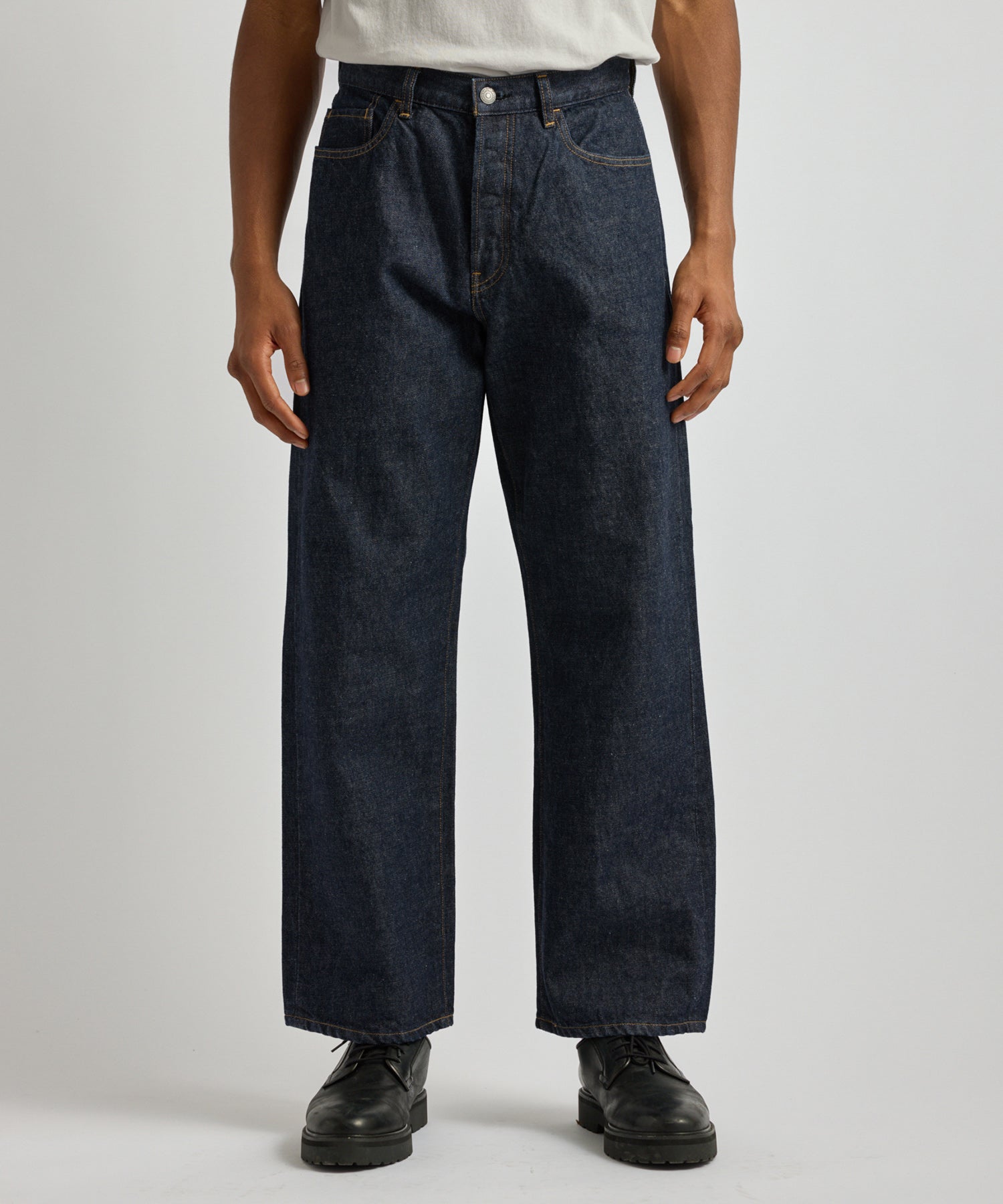 Tobias Straight Rinsed Denim Pant