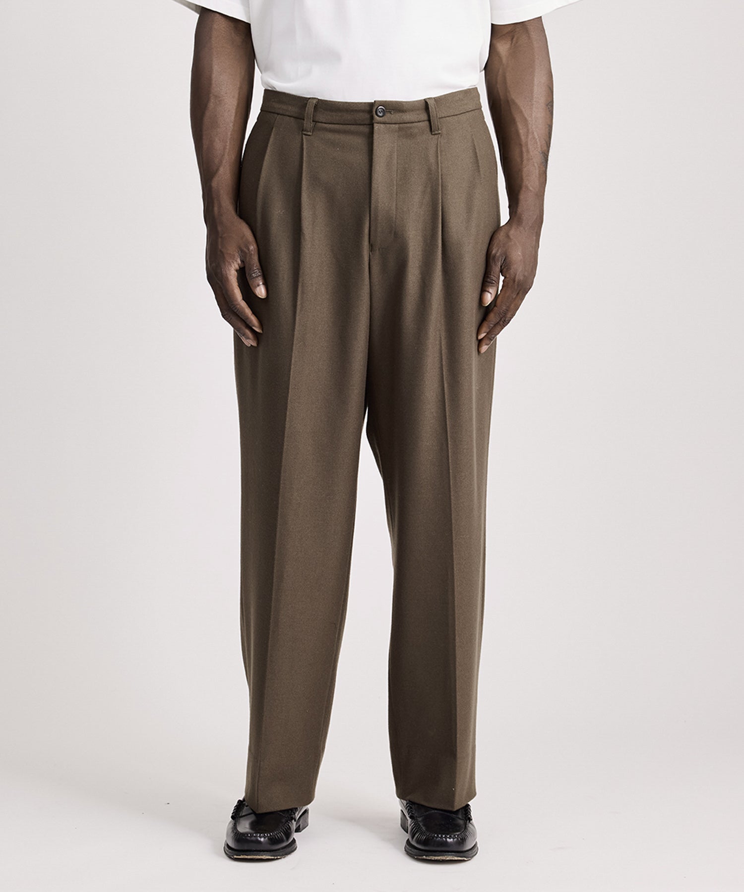 George Flannel Two Tuck Pant